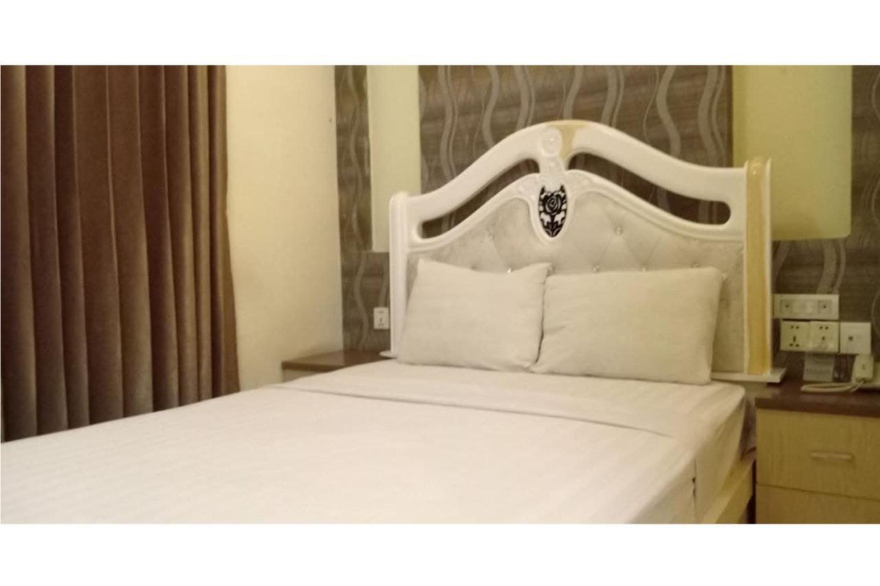You Eng Hotel Phnom Pen Exterior foto