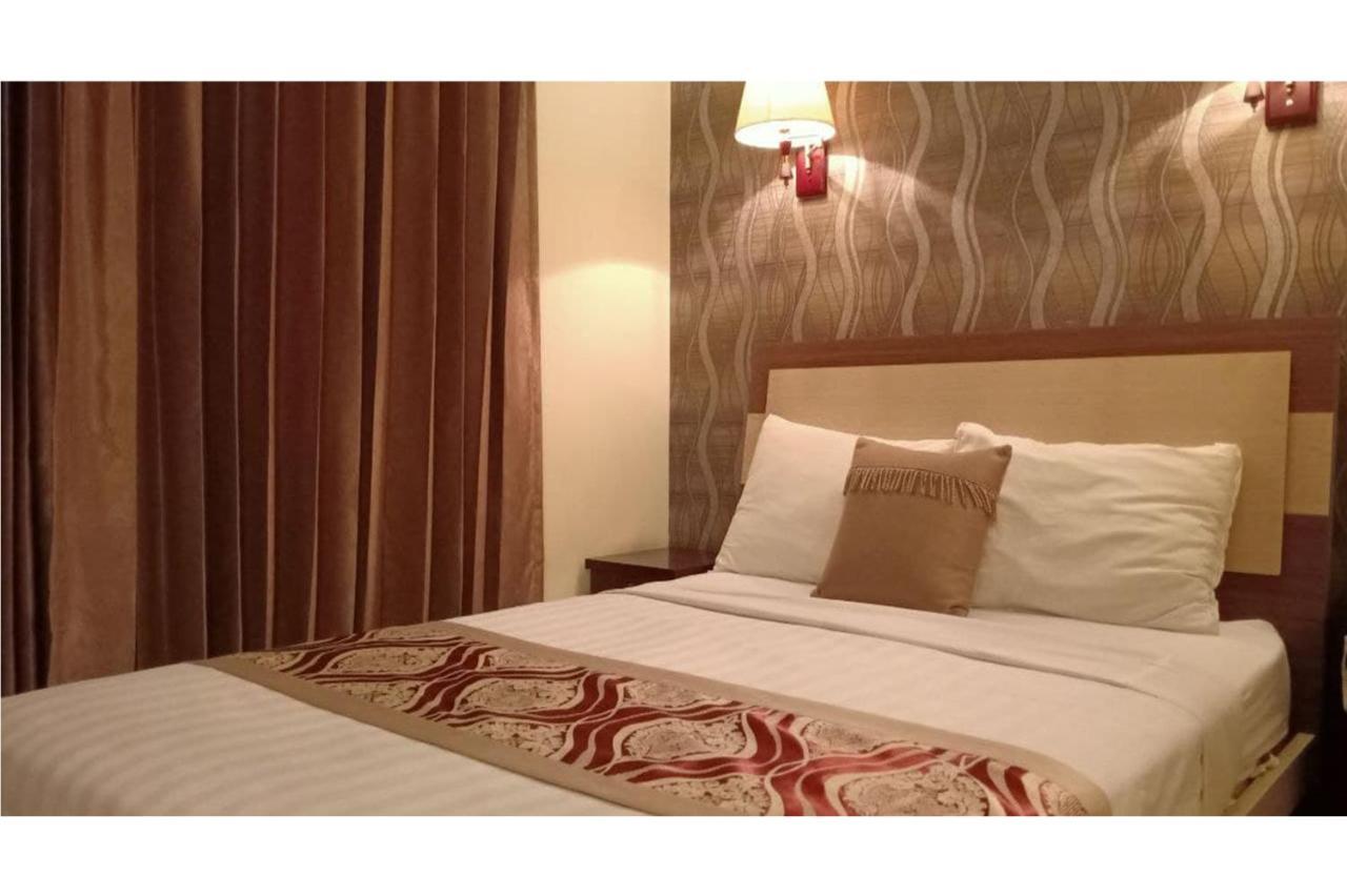 You Eng Hotel Phnom Pen Exterior foto