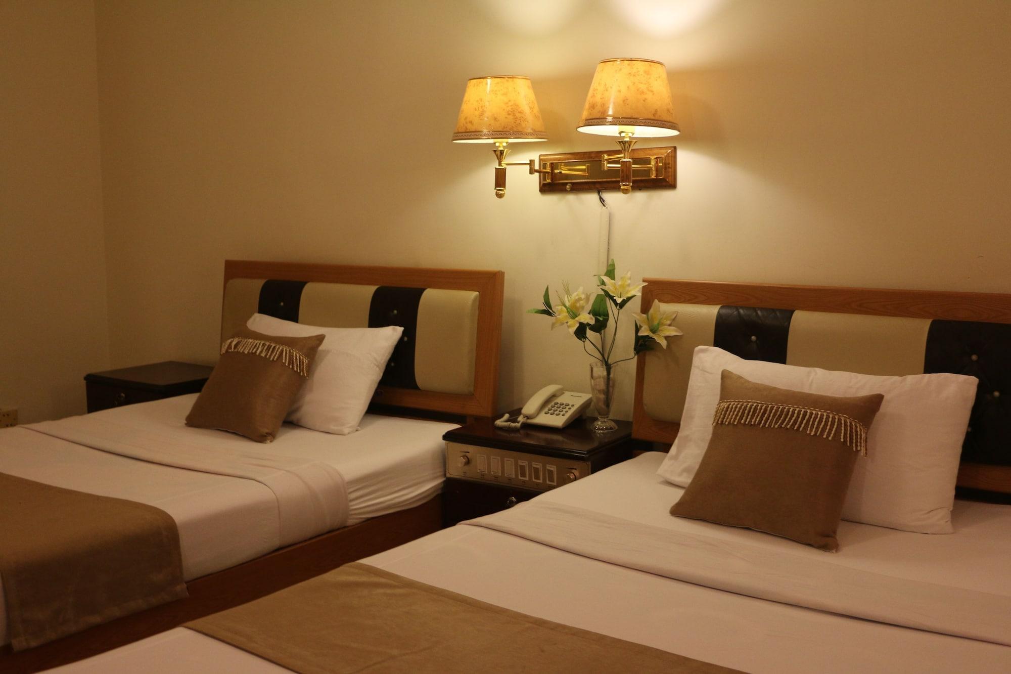 You Eng Hotel Phnom Pen Exterior foto