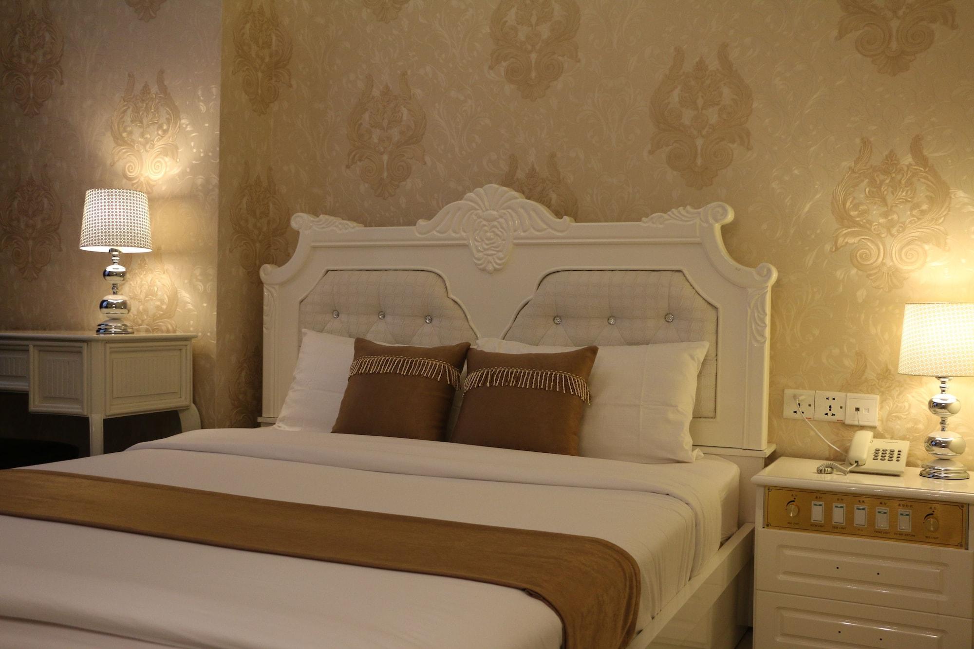 You Eng Hotel Phnom Pen Exterior foto