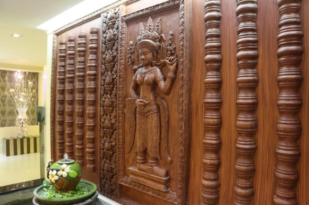 You Eng Hotel Phnom Pen Exterior foto