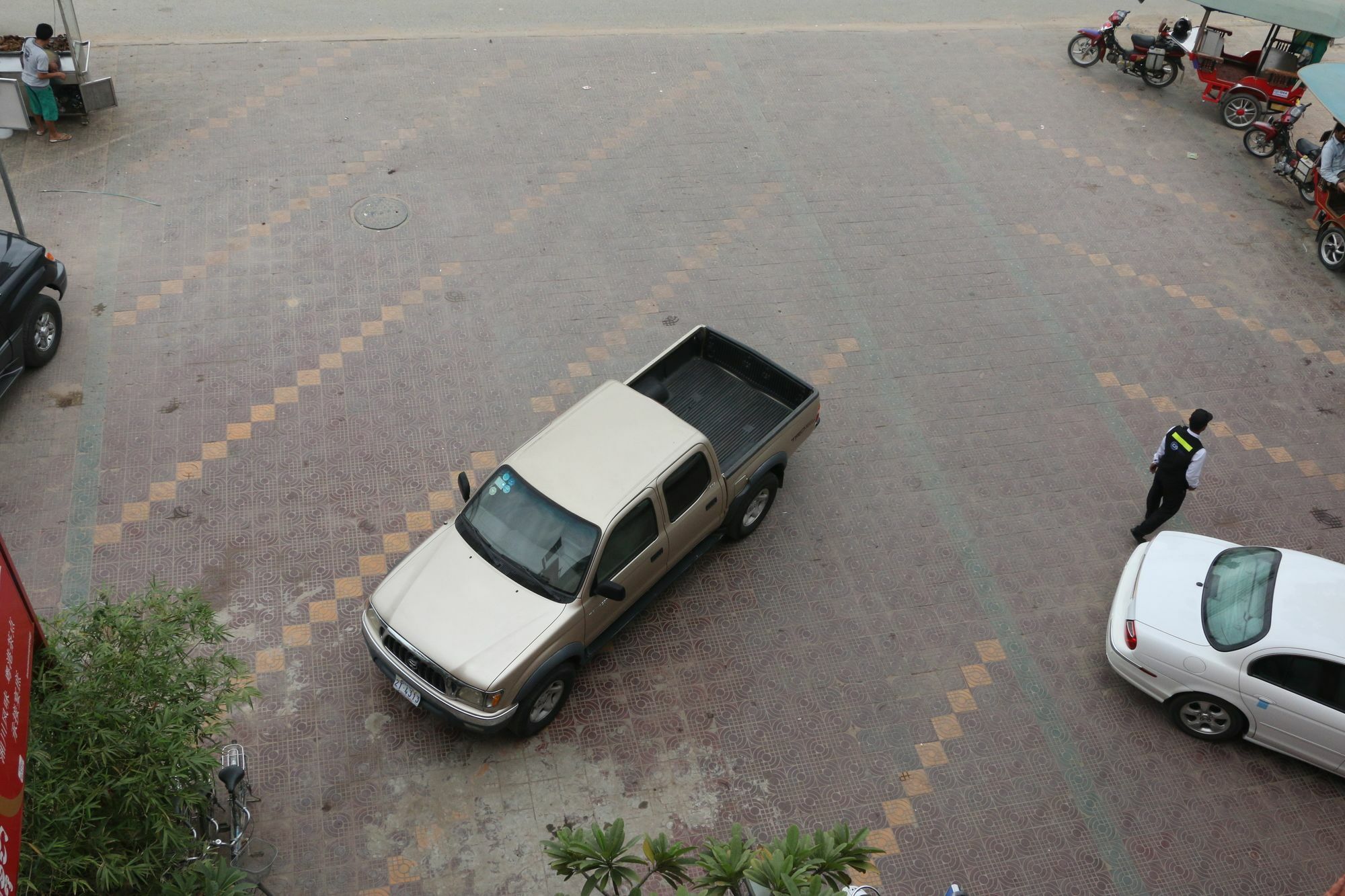 You Eng Hotel Phnom Pen Exterior foto